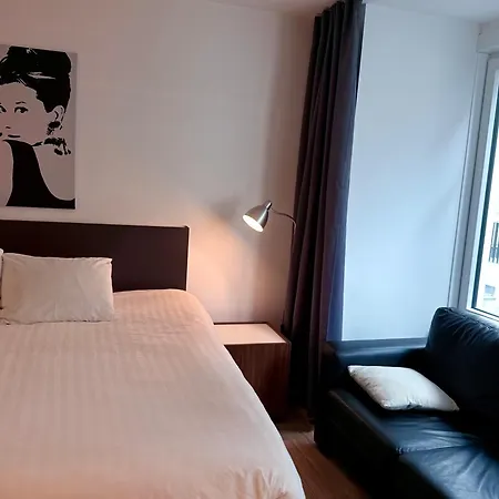 Logies Zen Aan Zee Oda ve Kahvaltı Oostende