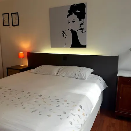 Bed and Breakfast Logies Zen Aan Zee Οστένδη