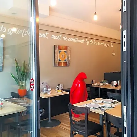 Bed and Breakfast Logies Zen Aan Zee 4*