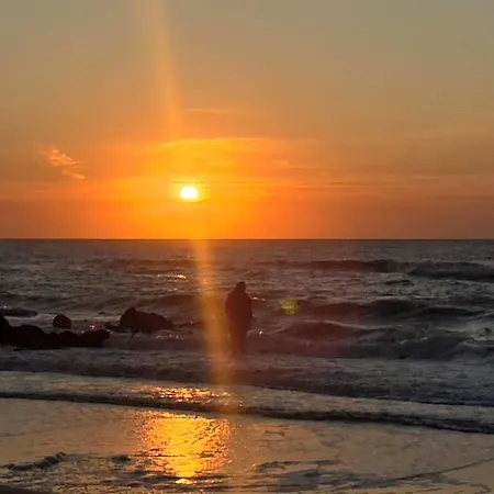 Logies Zen Aan Zee Остенде
